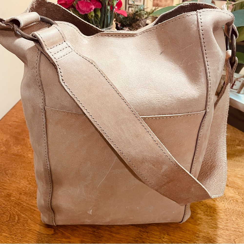Able Tan Shoulder Bag with Slouchy Design